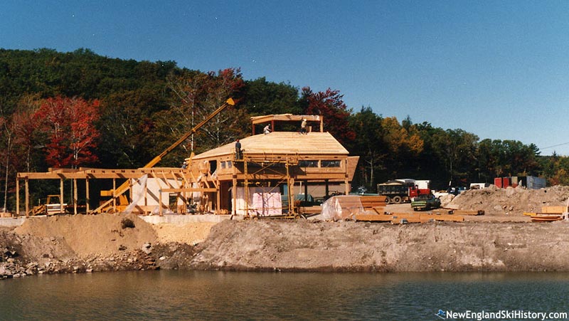 Construction of the base lodge (1982)