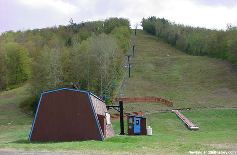 An idle Whaleback during its third closure (2002)