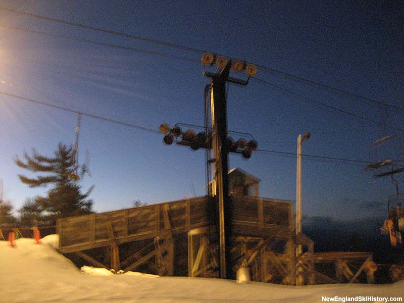 The Summit Triple mid station in 2007