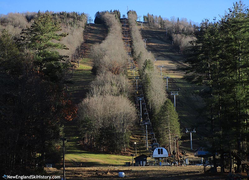 The lift line (right) (November 2023)