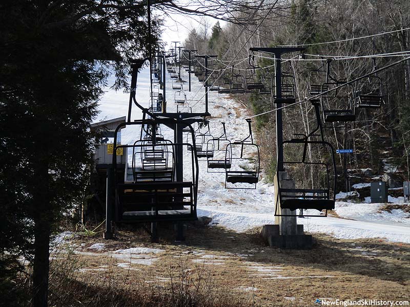 The lift line (right) (2016)