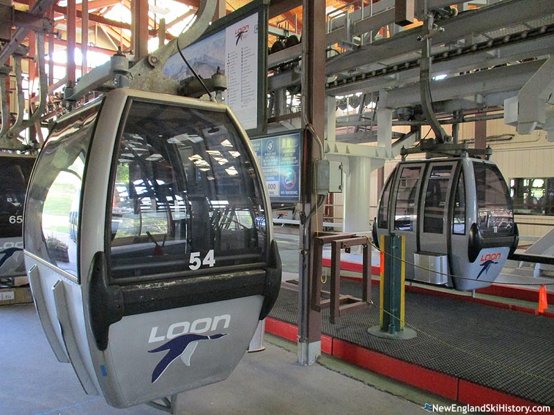 Old (left) and new (right) gondola cabins (August 2018)