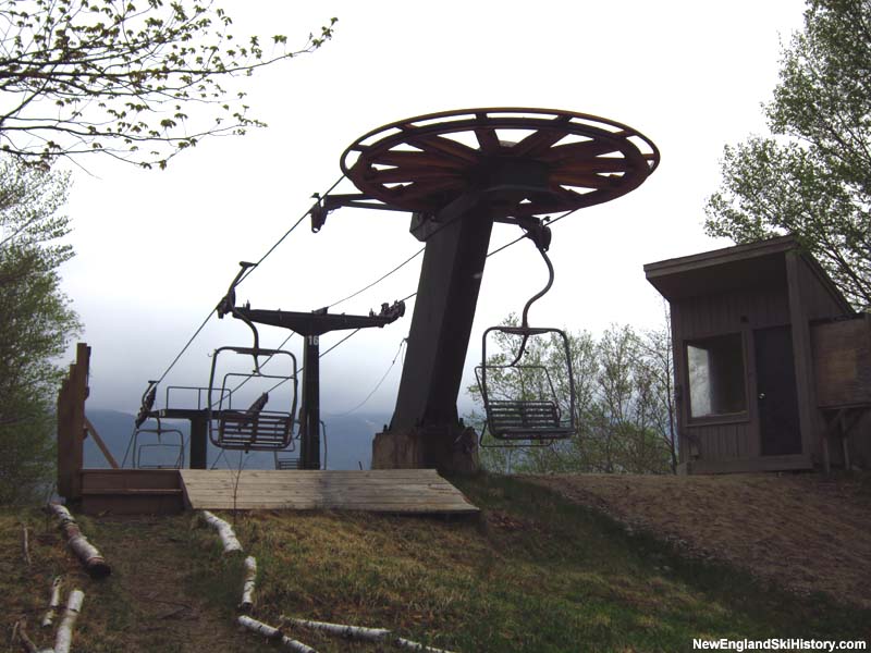 The Snows Mountain Double Chair top terminal in 2012