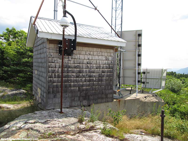 The former top terminal, now used as a weather station and cam for the Mt. Washington Observatory (2014)