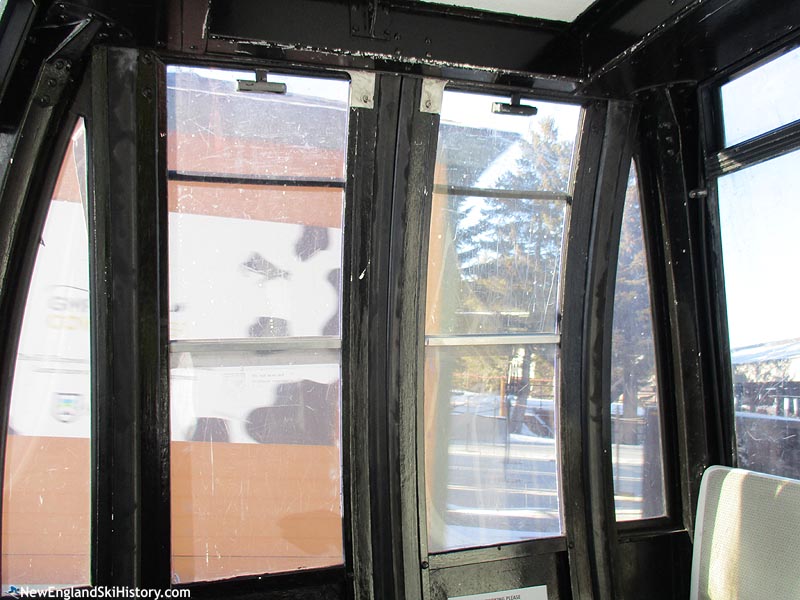 Inside a cabin (2016)