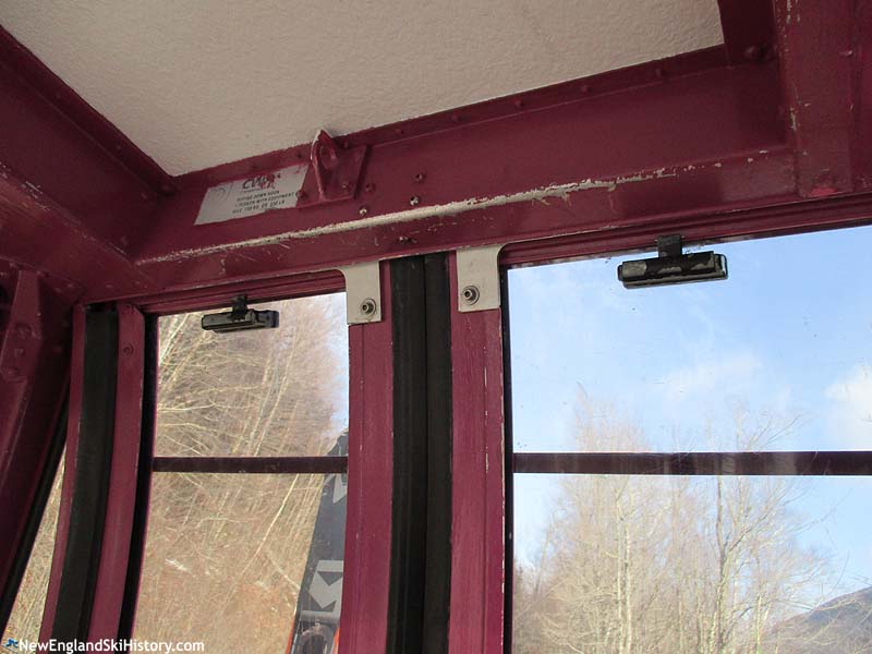 Inside a cabin (2016)