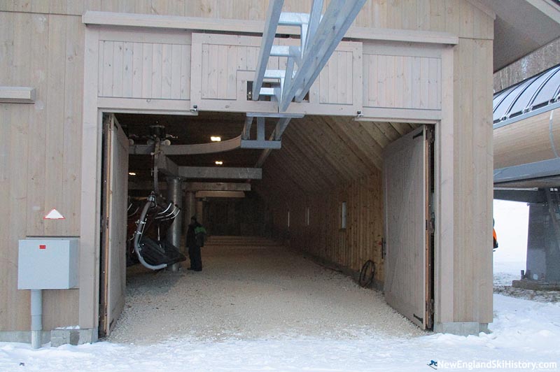 The storage barn (2016)