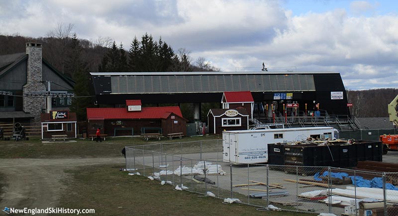 The bottom terminal (2015)